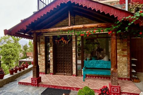 The Slow Living Farm	